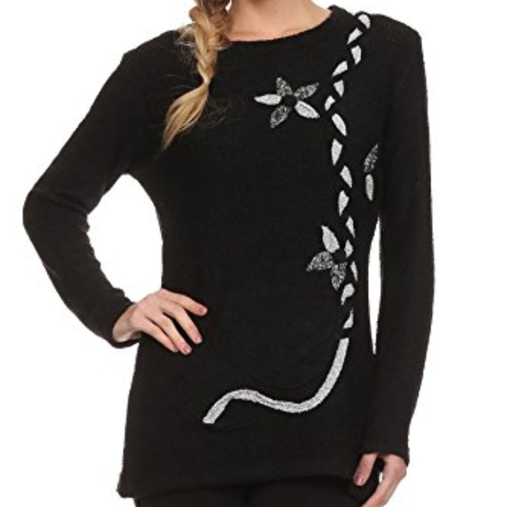 Embroidered Crew Neck Knit Pullover Sweater Top